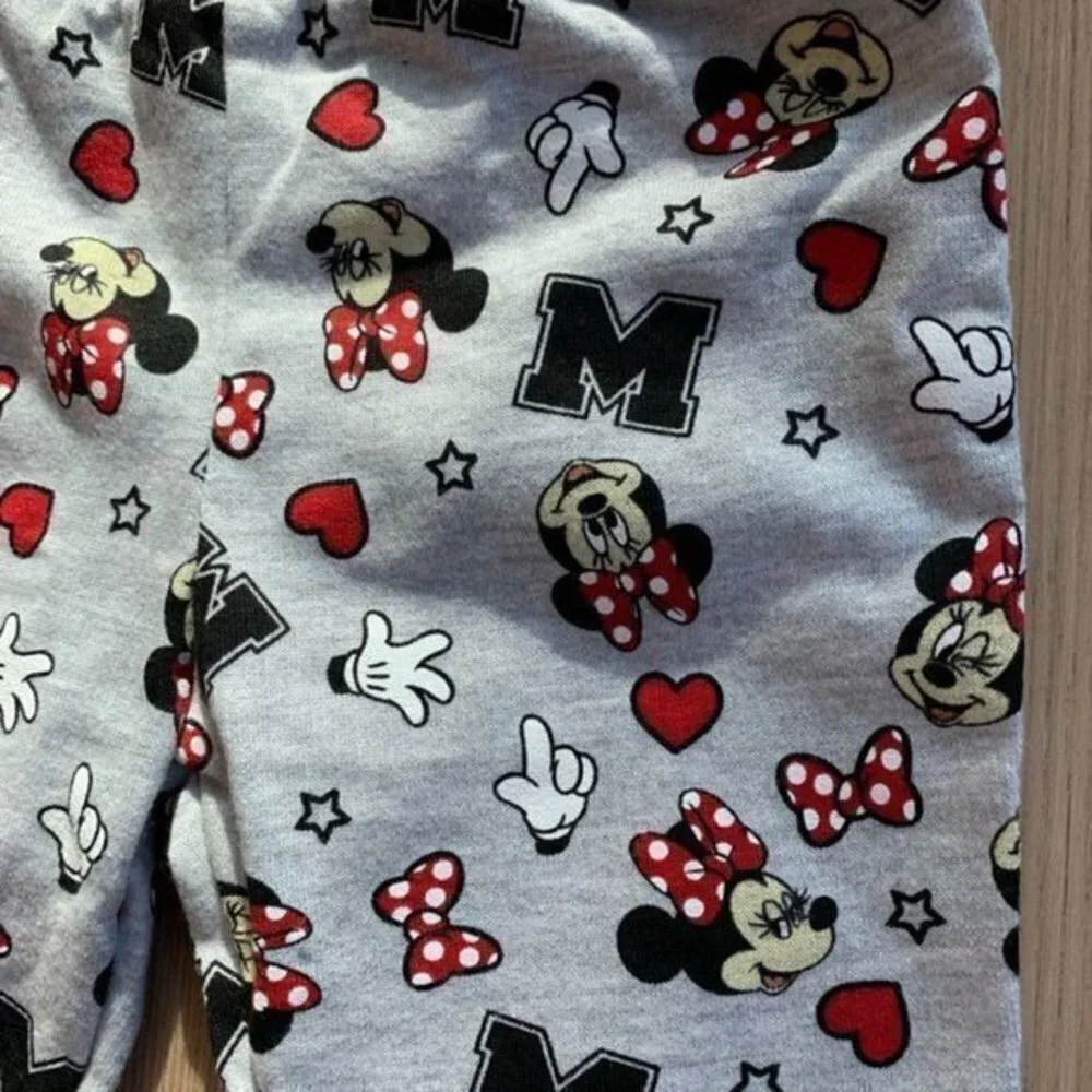New Disney set in size 2T